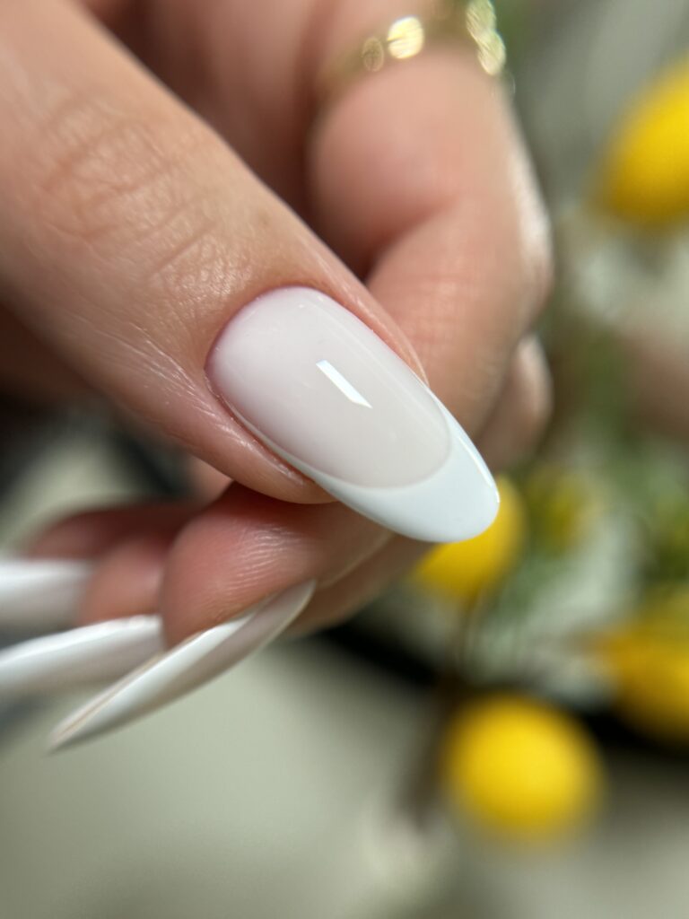 مدلسازی ناخن دست